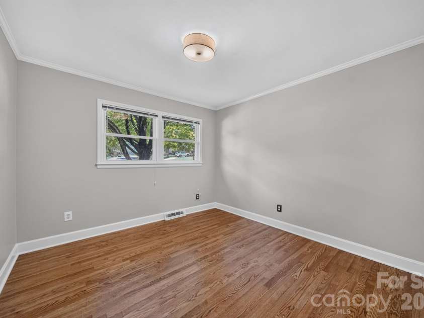 7601 Woodstream Drive, Charlotte, NC 28210.  MLS# CAR4424683, YatesRealty ID 51386. 
