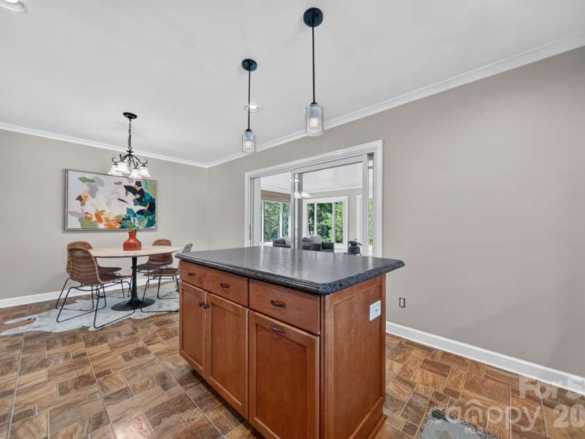 7601 Woodstream Drive, Charlotte, NC 28210.  MLS# CAR4424683, YatesRealty ID 51386. 