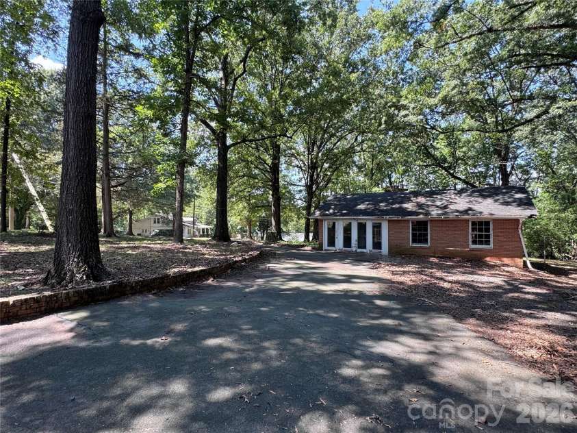 1713 White Store Road, Monroe, NC 28112.  MLS# CAR4425609, YatesRealty ID 51387. In Law/ Guest Suite/ Home Office
