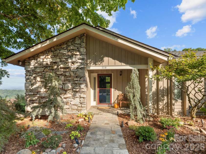 116 Country Ridge Road, Laurel Park, NC 28739.  MLS# CAR4424750, YatesRealty ID 51388. 