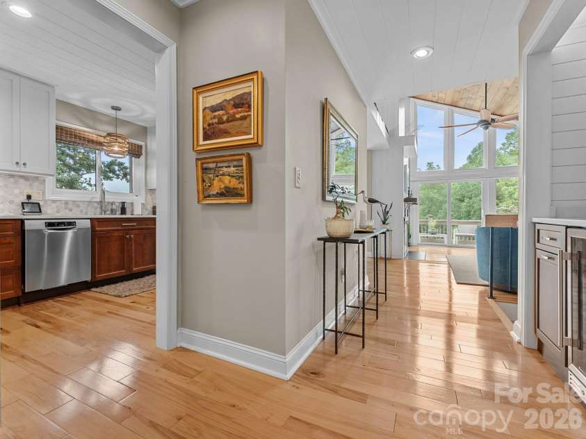 116 Country Ridge Road, Laurel Park, NC 28739.  MLS# CAR4424750, YatesRealty ID 51388. 