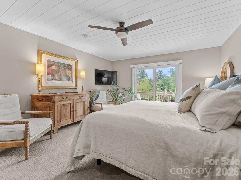 116 Country Ridge Road, Laurel Park, NC 28739.  MLS# CAR4424750, YatesRealty ID 51388. 