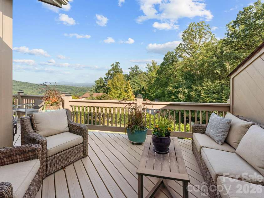 116 Country Ridge Road, Laurel Park, NC 28739.  MLS# CAR4424750, YatesRealty ID 51388. 