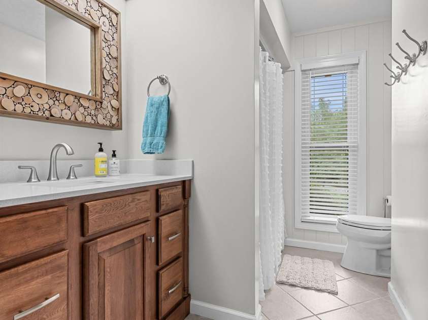116 Country Ridge Road, Laurel Park, NC 28739.  MLS# CAR4424750, YatesRealty ID 51388. 