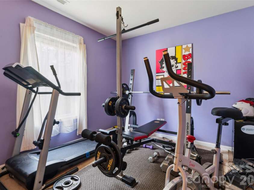 10420 Hugue Way, Charlotte, NC 28214.  MLS# CAR4415231, YatesRealty ID 51389. Exercise Room