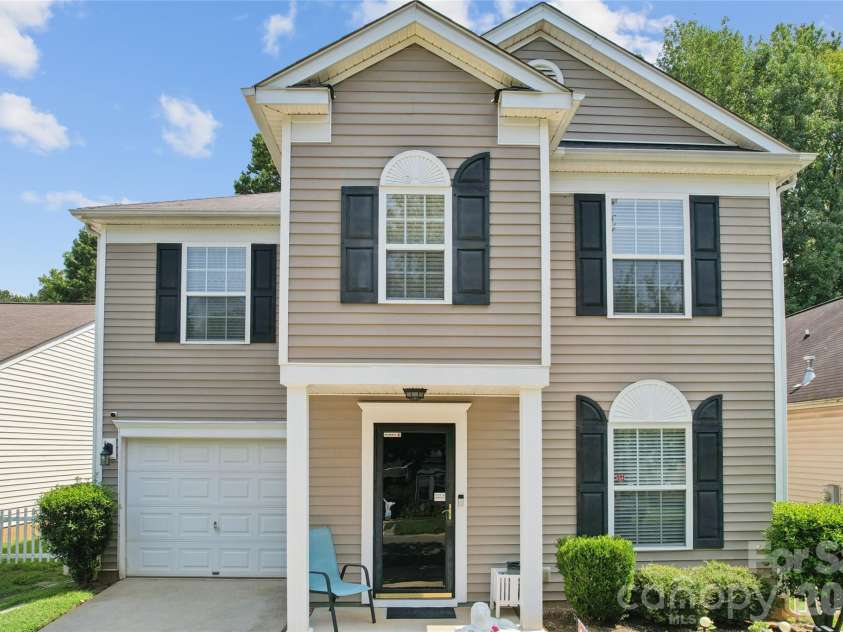 10420 Hugue Way, Charlotte, NC 28214.  MLS# CAR4415231, YatesRealty ID 51389. Front View
