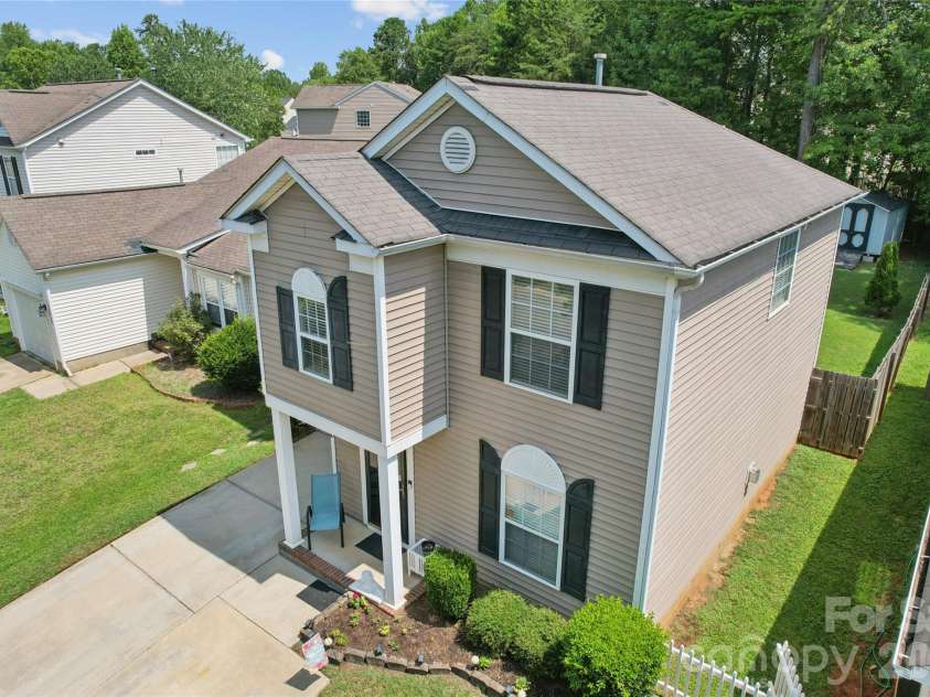 10420 Hugue Way, Charlotte, NC 28214.  MLS# CAR4415231, YatesRealty ID 51389. Side View