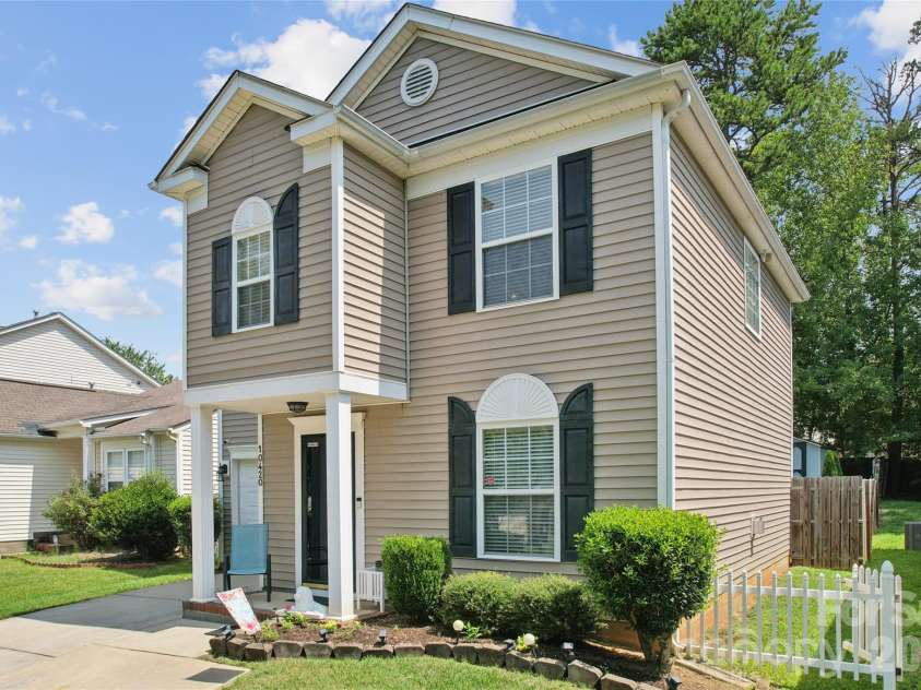 10420 Hugue Way, Charlotte, NC 28214.  MLS# CAR4415231, YatesRealty ID 51389. Side View