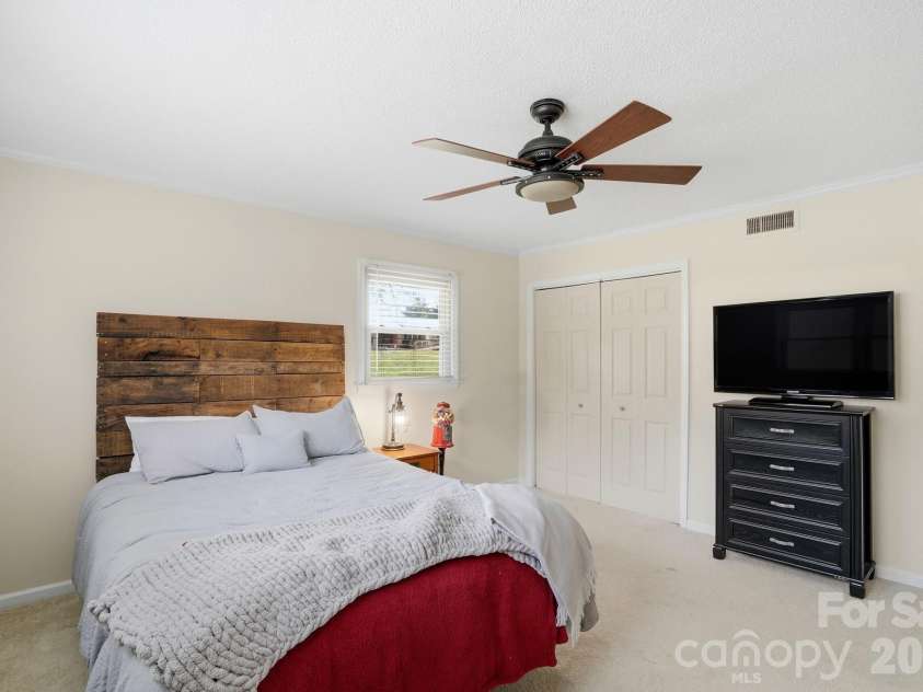 3228 Springfield Drive, Lincolnton, NC 28092.  MLS# CAR4338120, YatesRealty ID 5139. Bedroom 2