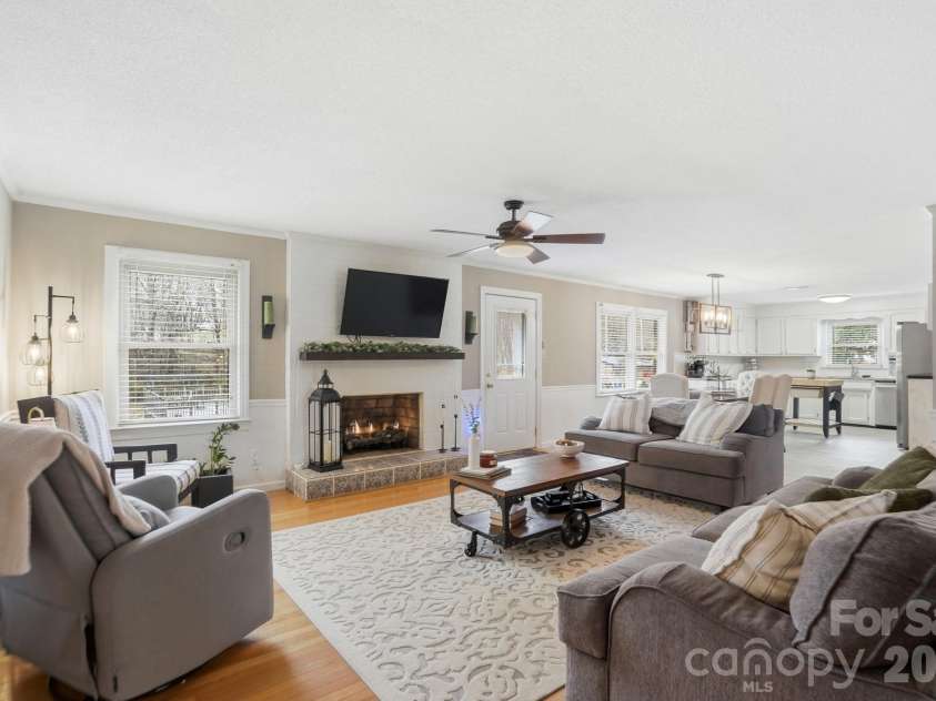 3228 Springfield Drive, Lincolnton, NC 28092.  MLS# CAR4338120, YatesRealty ID 5139. Living Room View