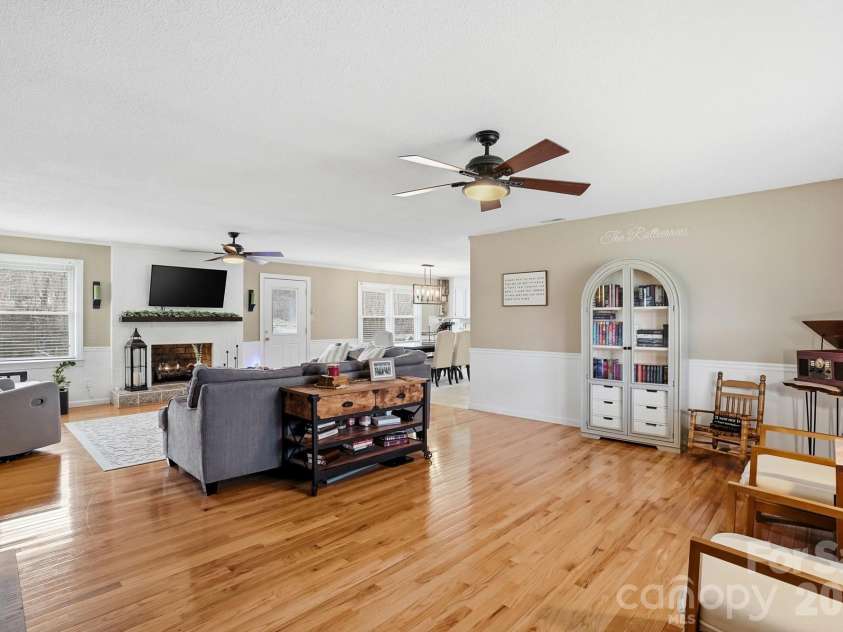 3228 Springfield Drive, Lincolnton, NC 28092.  MLS# CAR4338120, YatesRealty ID 5139. Open Living Space