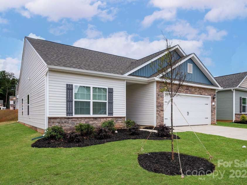 5712 Skinny Drive, Charlotte, NC 28215.  MLS# CAR4233888, YatesRealty ID 5139. 