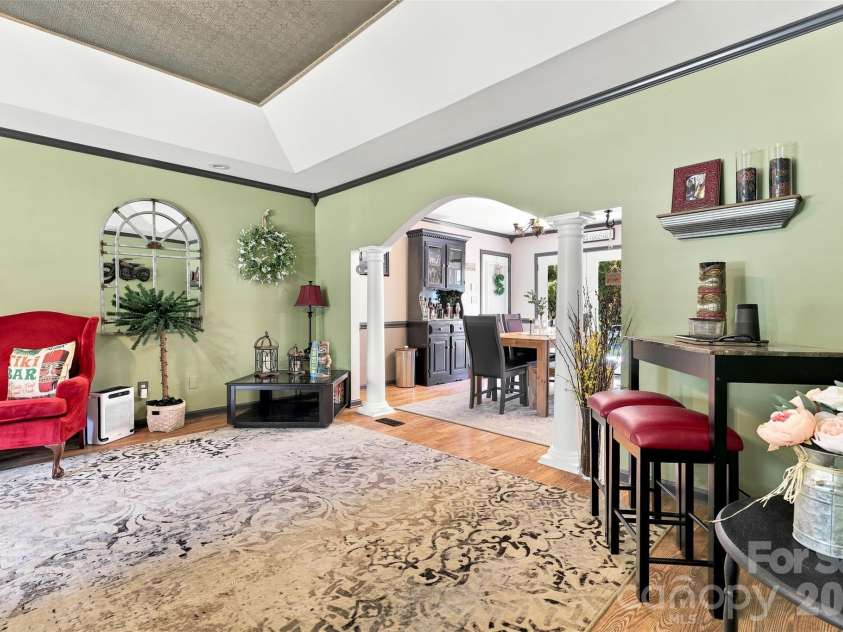 1009 Willow Run Road, Anderson, SC 29621.  MLS# CAR4425830, YatesRealty ID 51395. 