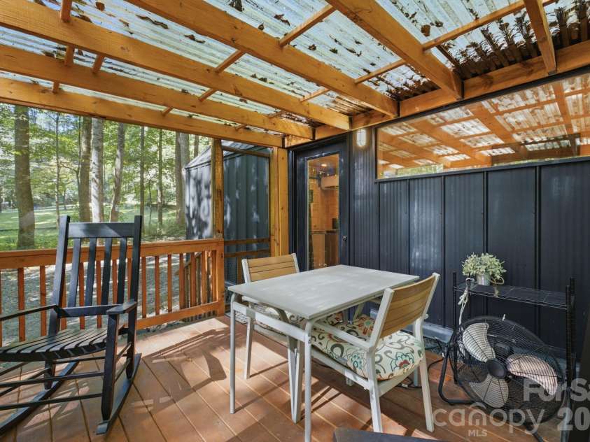 145 Kingfisher Lane, Sylva, NC 28779.  MLS# CAR4425867, YatesRealty ID 51397. 