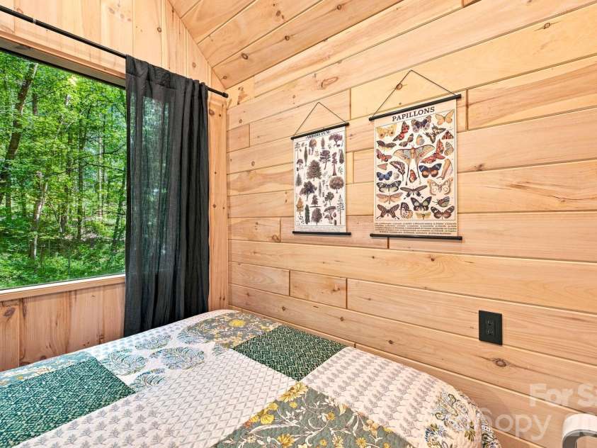 145 Kingfisher Lane, Sylva, NC 28779.  MLS# CAR4425867, YatesRealty ID 51397. 