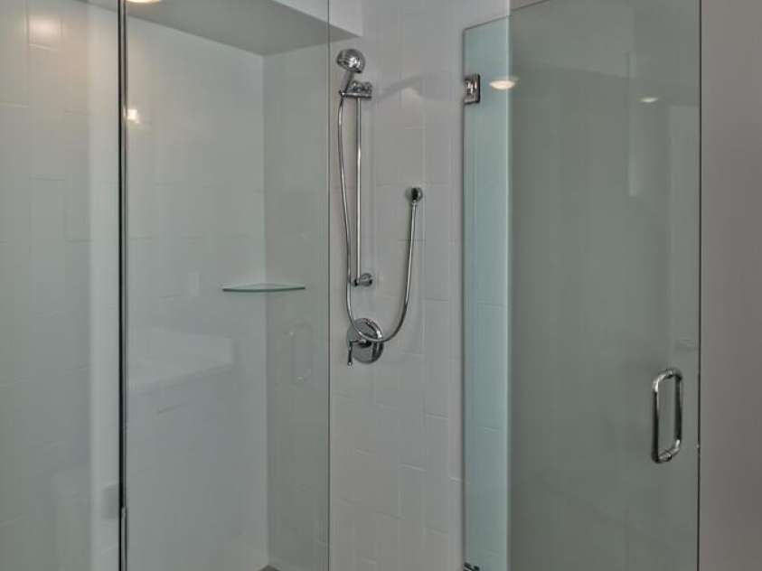 102 Southside Avenue, Asheville, NC 28801.  MLS# CAR4317686, YatesRealty ID 514. 