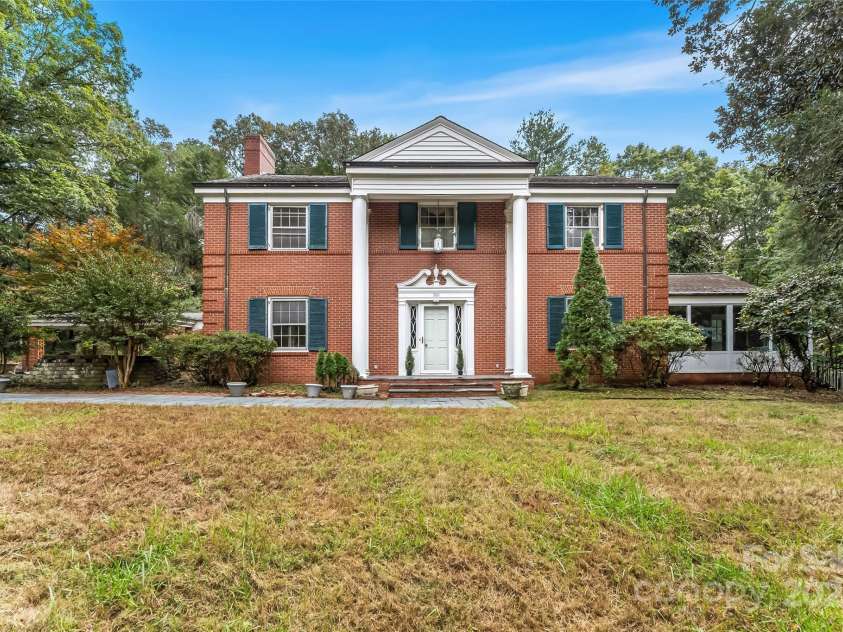 301 Louise Avenue, Valdese, NC 28690.  MLS# CAR4307107, YatesRealty ID 514. 