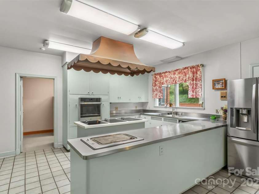 301 Louise Avenue, Valdese, NC 28690.  MLS# CAR4307107, YatesRealty ID 514. 