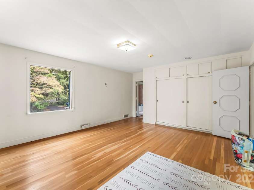 301 Louise Avenue, Valdese, NC 28690.  MLS# CAR4307107, YatesRealty ID 514. 