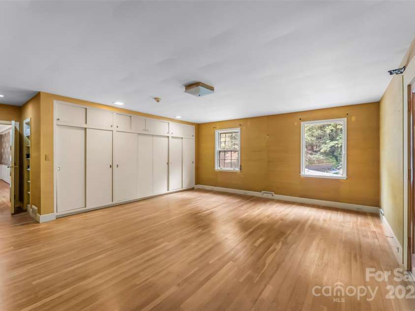 301 Louise Avenue, Valdese, NC 28690.  MLS# CAR4307107, YatesRealty ID 514. 