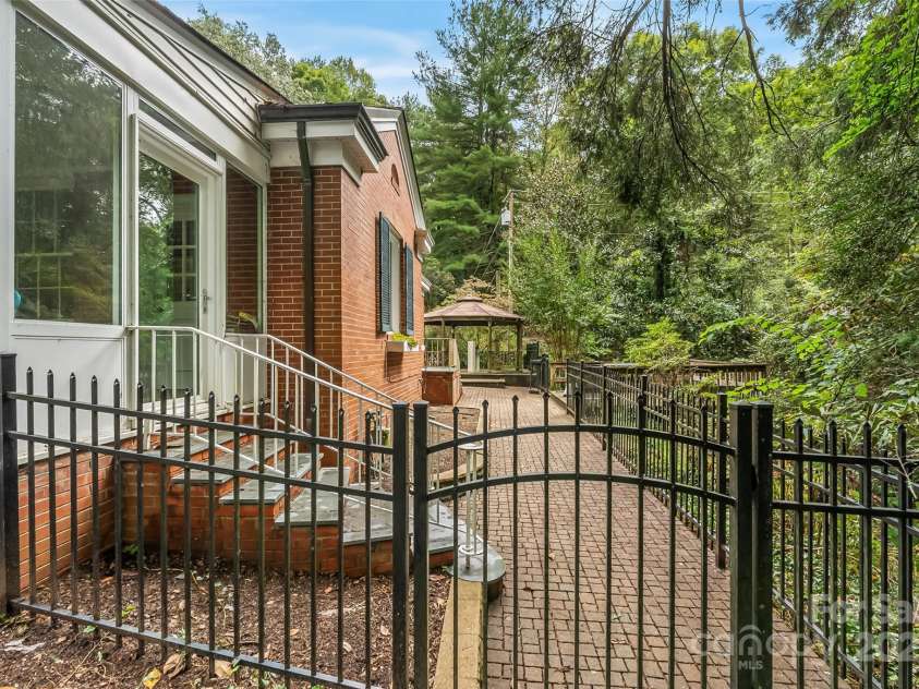 301 Louise Avenue, Valdese, NC 28690.  MLS# CAR4307107, YatesRealty ID 514. 