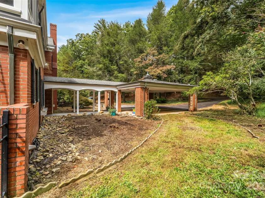 301 Louise Avenue, Valdese, NC 28690.  MLS# CAR4307107, YatesRealty ID 514. 