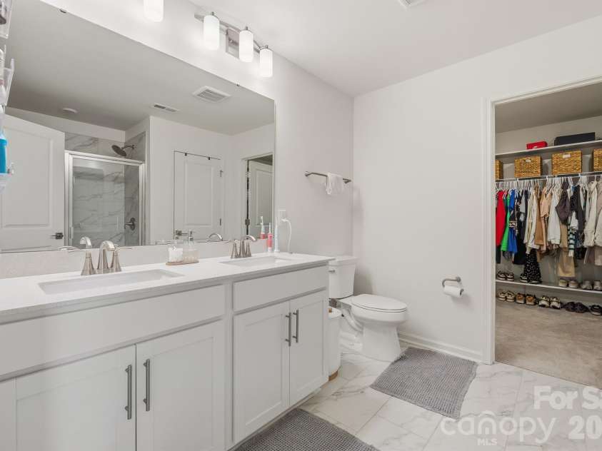 3018 Cunningham Farm Drive, Indian Trail, NC 28079.  MLS# CAR4425246, YatesRealty ID 51404. Primary Bath