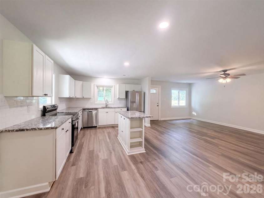131 Highland Point Avenue, Harmony, NC 28634.  MLS# CAR4425894, YatesRealty ID 51405. 