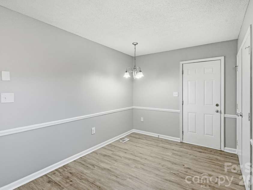 1501 Whisnant Street, Charlotte, NC 28206.  MLS# CAR4412296, YatesRealty ID 51408. 