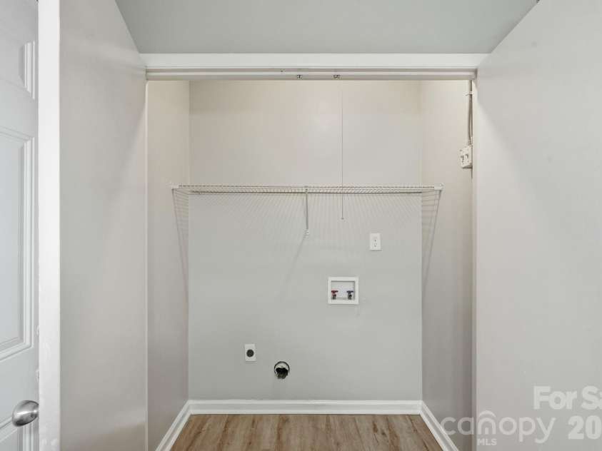 1501 Whisnant Street, Charlotte, NC 28206.  MLS# CAR4412296, YatesRealty ID 51408. 