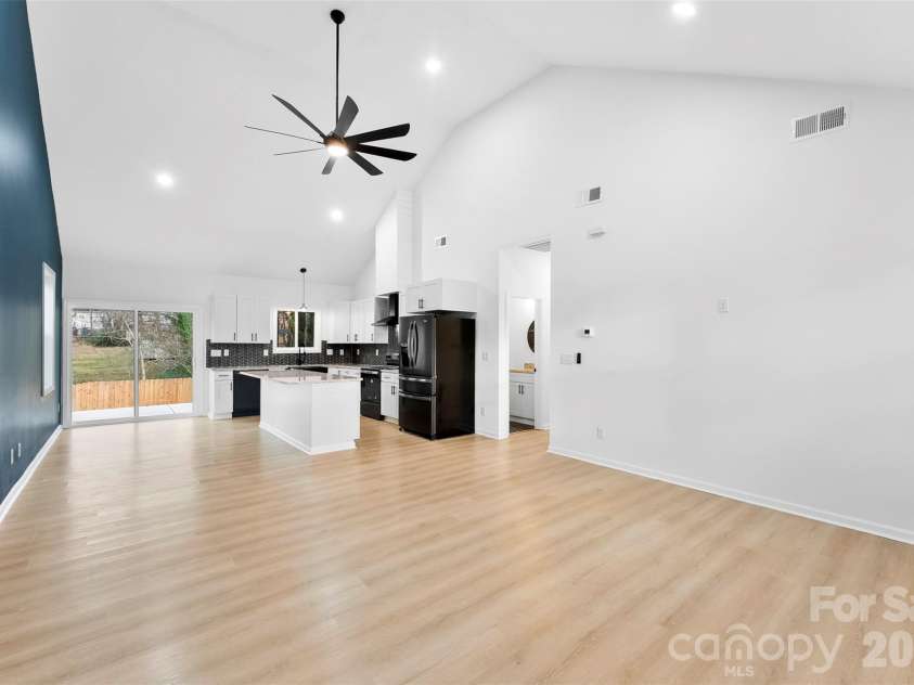 516 Mulberry Street, Cherryville, NC 28021.  MLS# CAR4330104, YatesRealty ID 5141. 