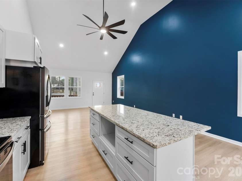 516 Mulberry Street, Cherryville, NC 28021.  MLS# CAR4330104, YatesRealty ID 5141. 