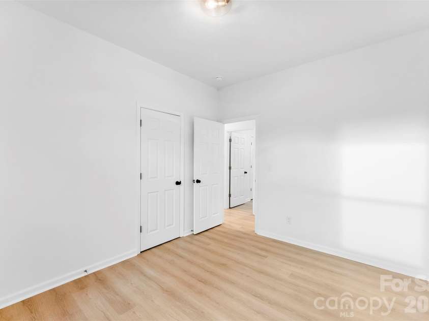 516 Mulberry Street, Cherryville, NC 28021.  MLS# CAR4330104, YatesRealty ID 5141. 