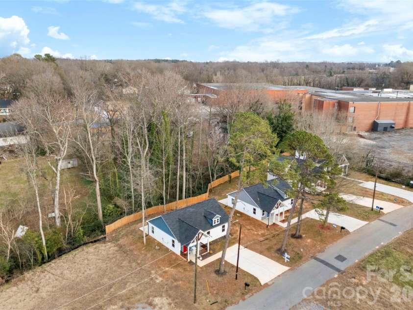516 Mulberry Street, Cherryville, NC 28021.  MLS# CAR4330104, YatesRealty ID 5141. 