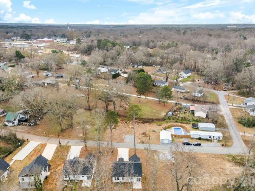 516 Mulberry Street, Cherryville, NC 28021.  MLS# CAR4330104, YatesRealty ID 5141. 