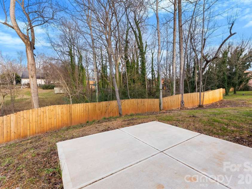 516 Mulberry Street, Cherryville, NC 28021.  MLS# CAR4330104, YatesRealty ID 5141. 