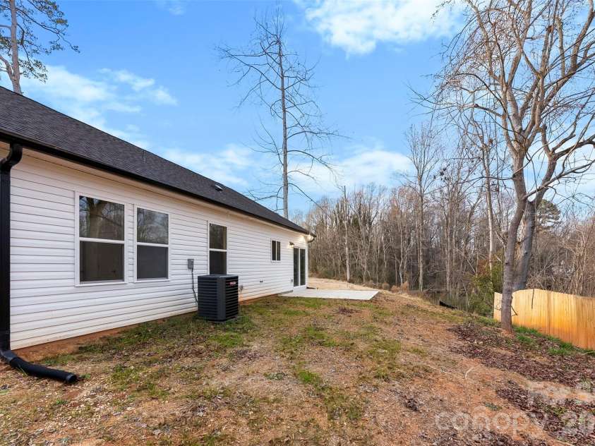 516 Mulberry Street, Cherryville, NC 28021.  MLS# CAR4330104, YatesRealty ID 5141. 