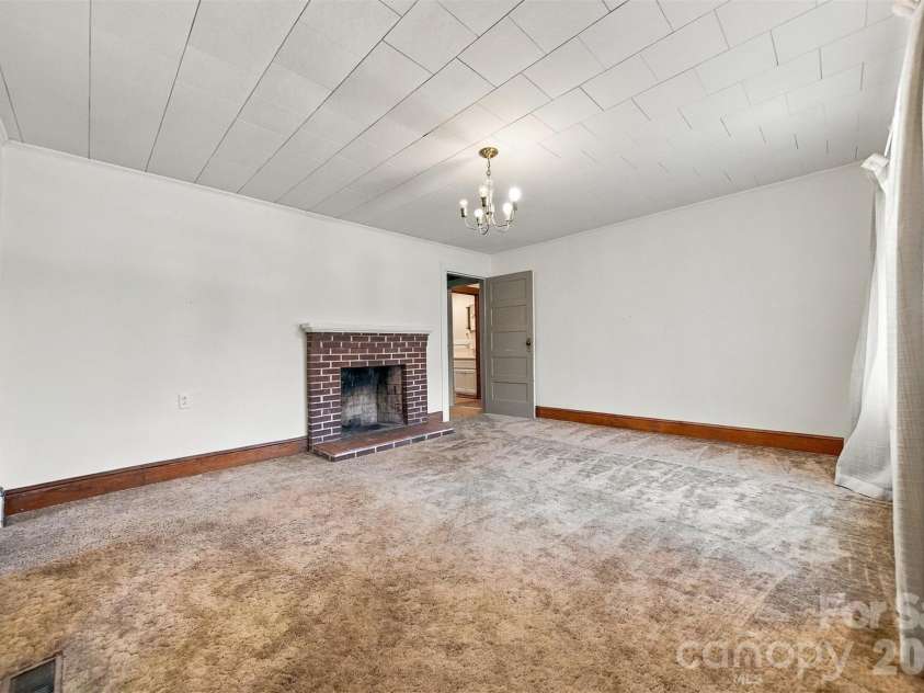 2529 Morganton Boulevard, Lenoir, NC 28645.  MLS# CAR4405261, YatesRealty ID 51410. 