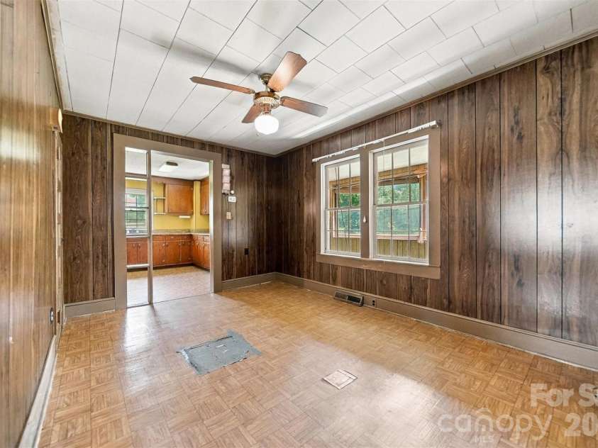2529 Morganton Boulevard, Lenoir, NC 28645.  MLS# CAR4405261, YatesRealty ID 51410. 