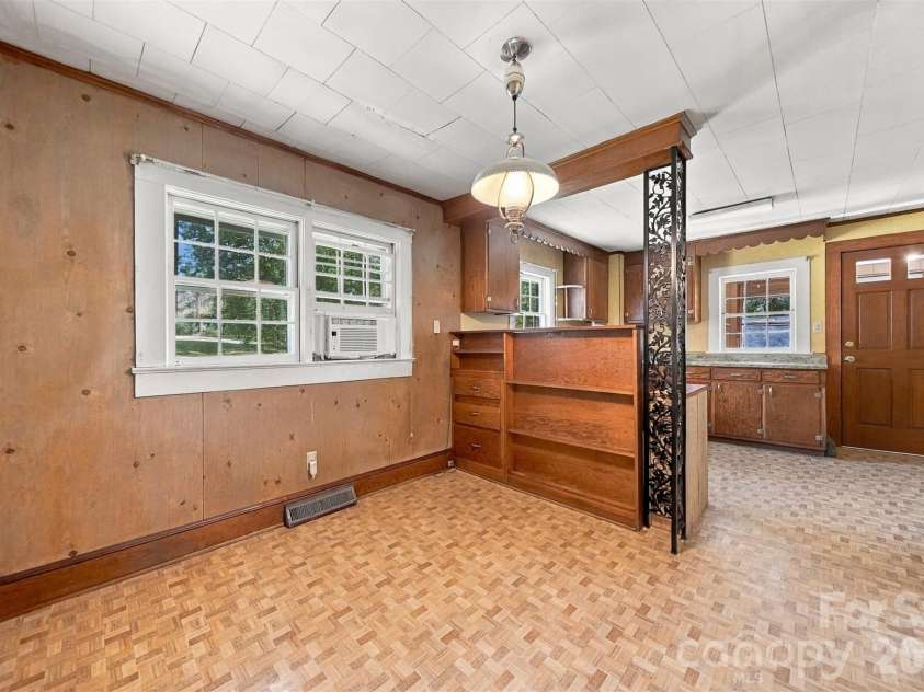 2529 Morganton Boulevard, Lenoir, NC 28645.  MLS# CAR4405261, YatesRealty ID 51410. 