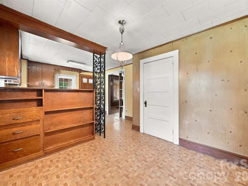 2529 Morganton Boulevard, Lenoir, NC 28645.  MLS# CAR4405261, YatesRealty ID 51410. 