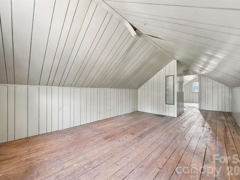 2529 Morganton Boulevard, Lenoir, NC 28645.  MLS# CAR4405261, YatesRealty ID 51410. 