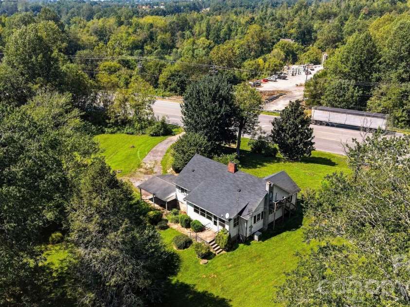 2529 Morganton Boulevard, Lenoir, NC 28645.  MLS# CAR4405261, YatesRealty ID 51410. 