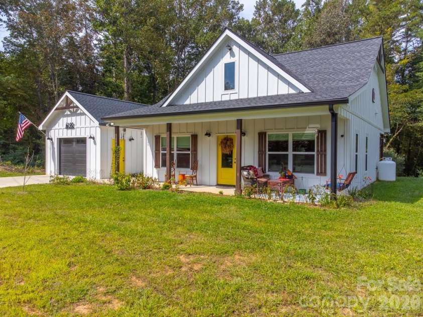 190 FORT HEMBREE Road, Hayesville, NC 28904.  MLS# CAR4425905, YatesRealty ID 51411. 