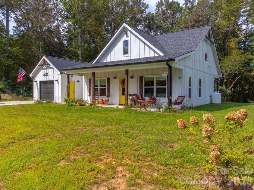 190 FORT HEMBREE Road, Hayesville, NC 28904.  MLS# CAR4425905, YatesRealty ID 51411. 