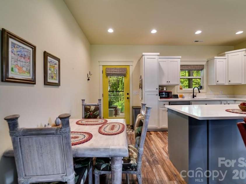 190 FORT HEMBREE Road, Hayesville, NC 28904.  MLS# CAR4425905, YatesRealty ID 51411. 