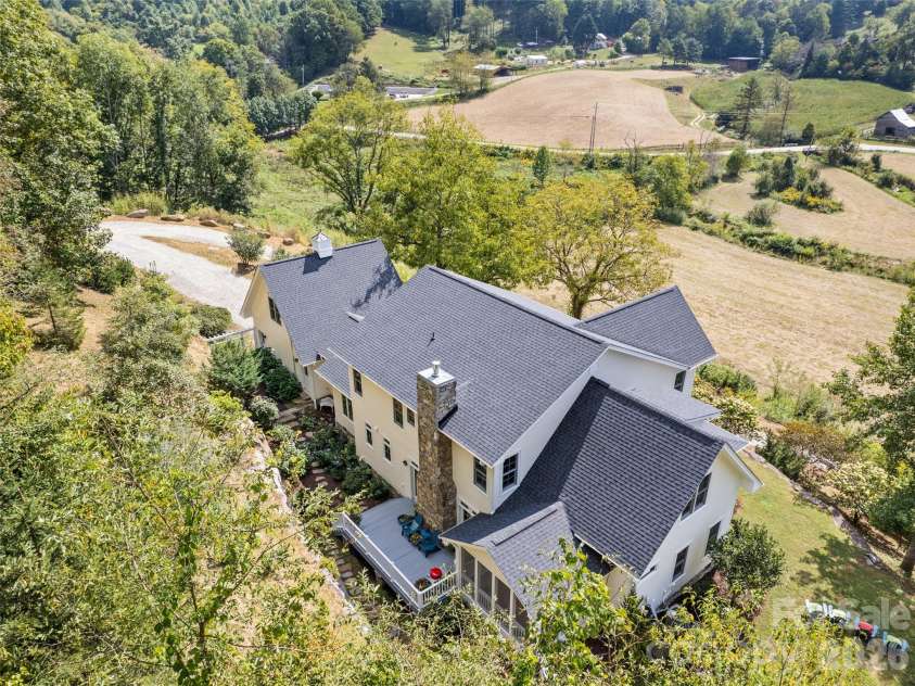 3827 Liner Creek Road, Clyde, NC 28721.  MLS# CAR4425350, YatesRealty ID 51412. 
