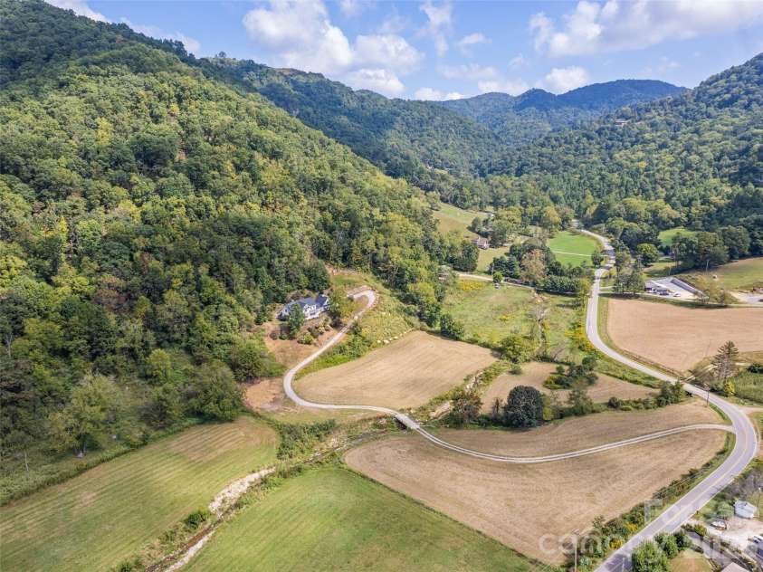 3827 Liner Creek Road, Clyde, NC 28721.  MLS# CAR4425350, YatesRealty ID 51412. 