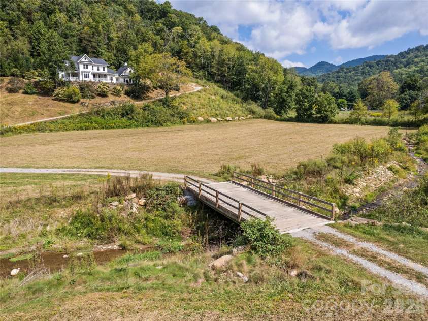 3827 Liner Creek Road, Clyde, NC 28721.  MLS# CAR4425350, YatesRealty ID 51412. 