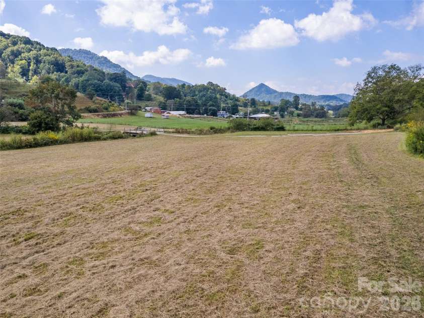 3827 Liner Creek Road, Clyde, NC 28721.  MLS# CAR4425350, YatesRealty ID 51412. 